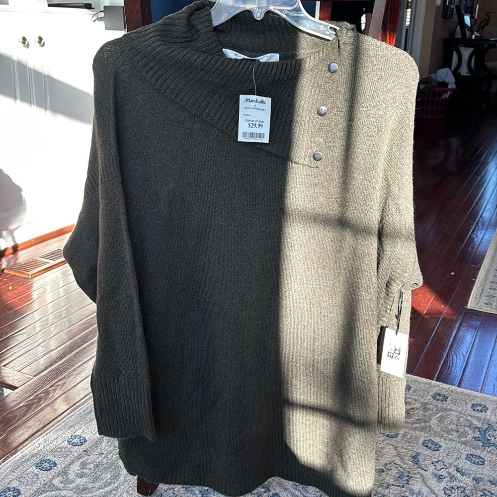 NWT Max Studio Sweater 1X plus
